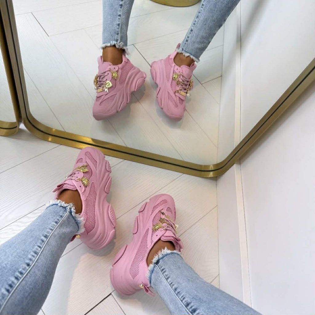 Sneakers Chunky con Charms Dorados