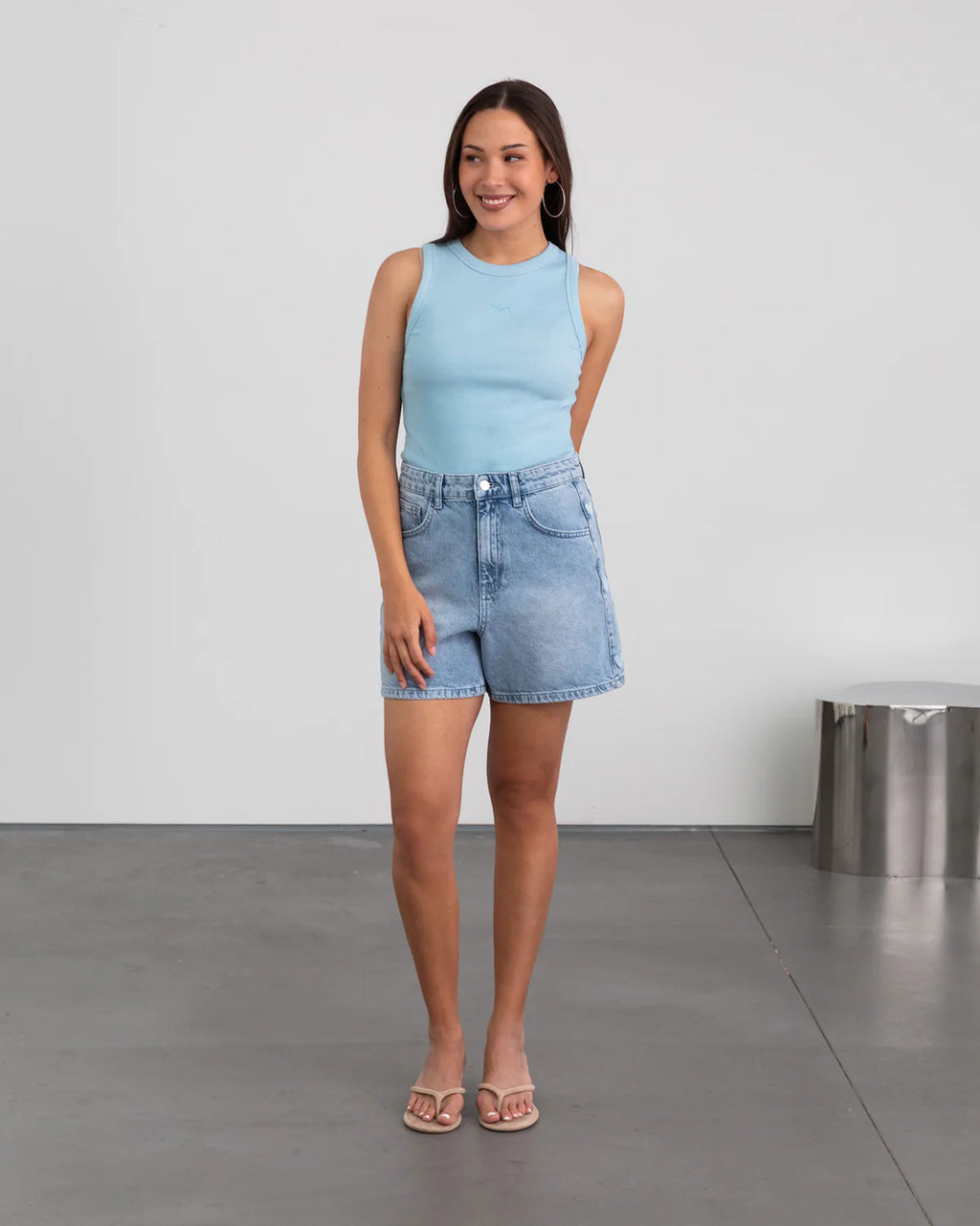 SIDE HEART DENIM MOM SHORT BLUE