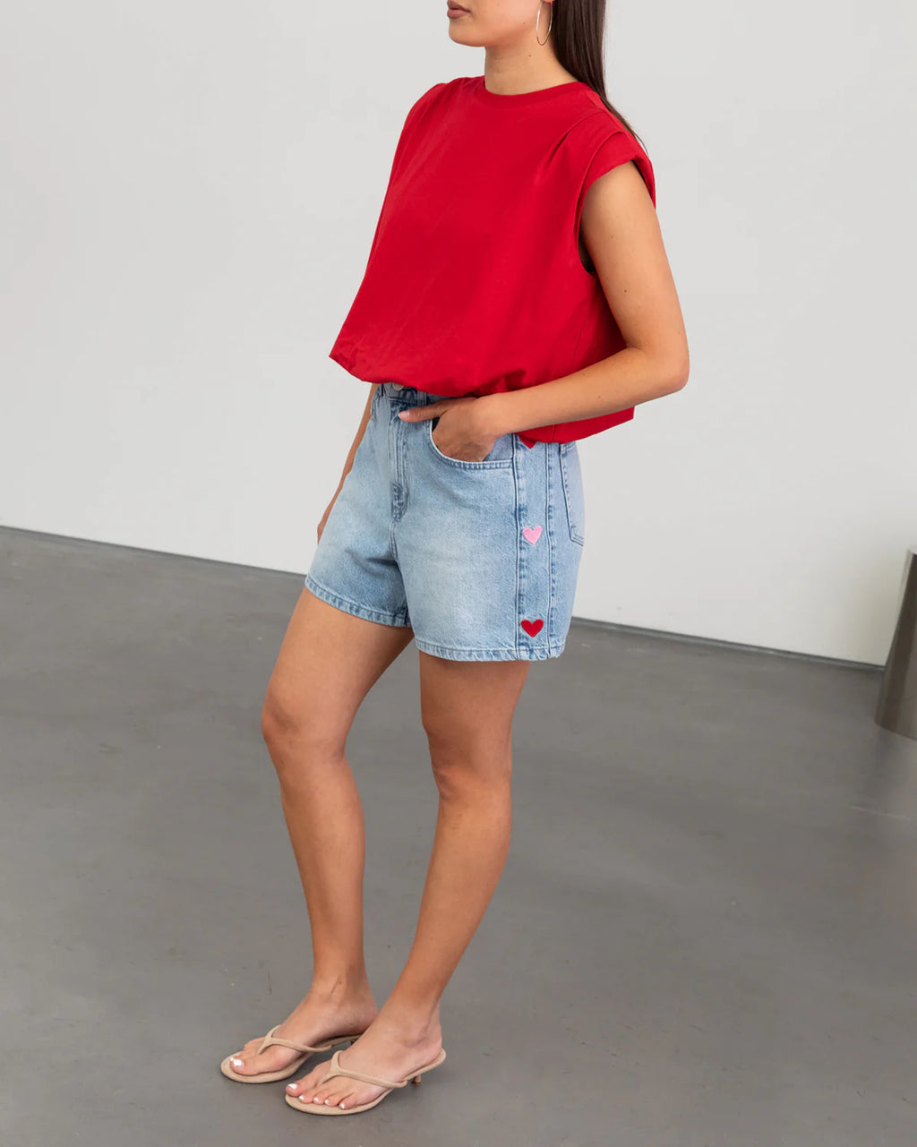 SIDE HEART DENIM MOM SHORT BLUE